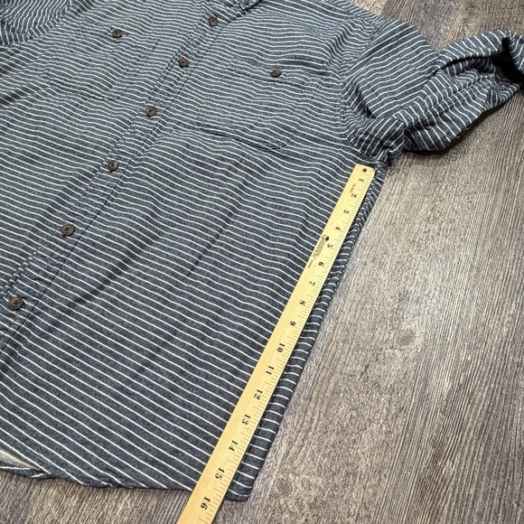 Duluth Trading Co Free Swingin Flannel Shirt Men's‎ XL Relaxed Fit Striped Blue - Picture 11 of 12